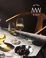Metro-Wines-valkoviini-ja-logo-1080x1350